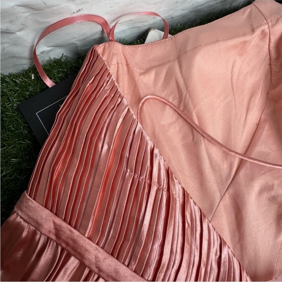 IEENA 1 FOR MAC DUGGAL Pleated Rose Gold Maxi Dresss size 12 women NWT $398 - Picture 11 of 11